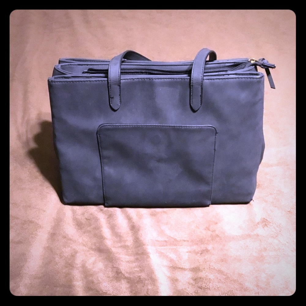 Women's Universal Thread leather purse